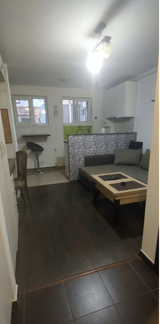 Garsoniera, 23mp, parcare, zona Regal