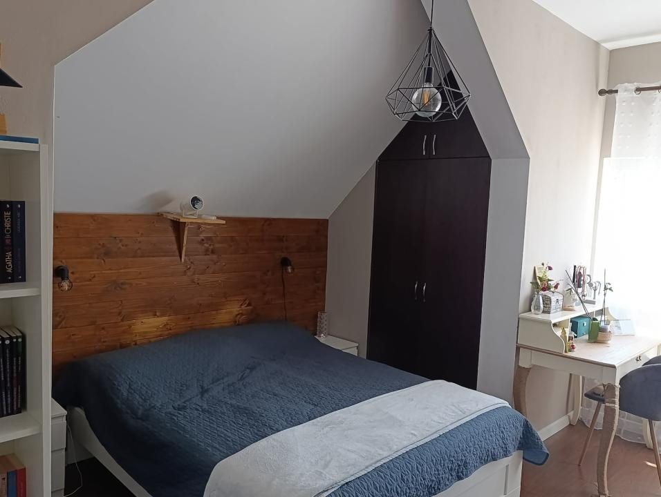 Apartament 3 camere, pe 2 nivele, 80 mp utili, parcare, Porii Floresti