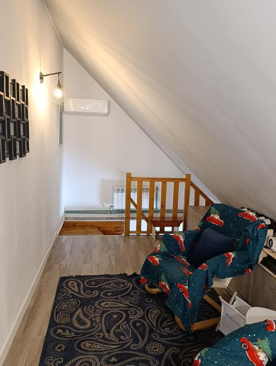 Apartament 3 camere, pe 2 nivele, 80 mp utili, parcare, Porii Floresti