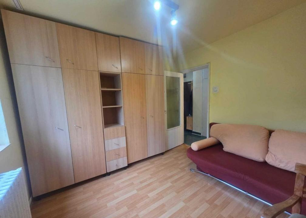 Apartament 2 camere decomandat, mobilat si utilat Baza Sportiva Unirea