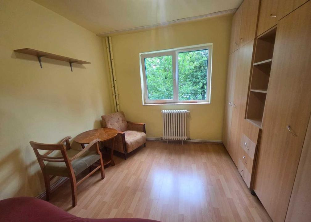 Apartament 2 camere decomandat, mobilat si utilat Baza Sportiva Unirea