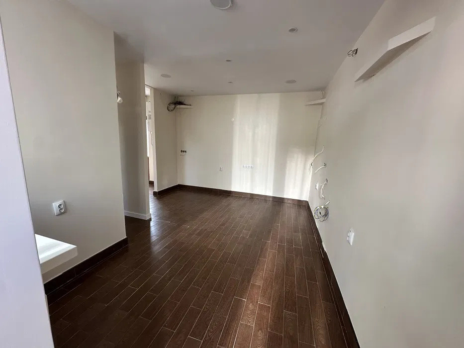 Spațiu comercial cu terasă, 30 mp, zona Pieței Hermes, Gheorgheni