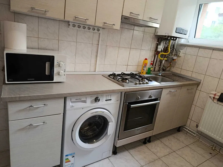 Apartament de inchiriat, 2 camere decomandate, 50mp, Grigorescu