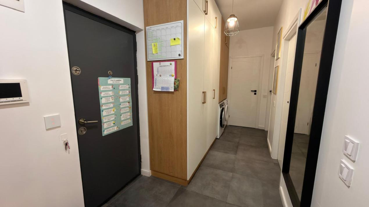 Apartament cu 3 camere,terasa,gradina si parcare,zona Parc Poligon