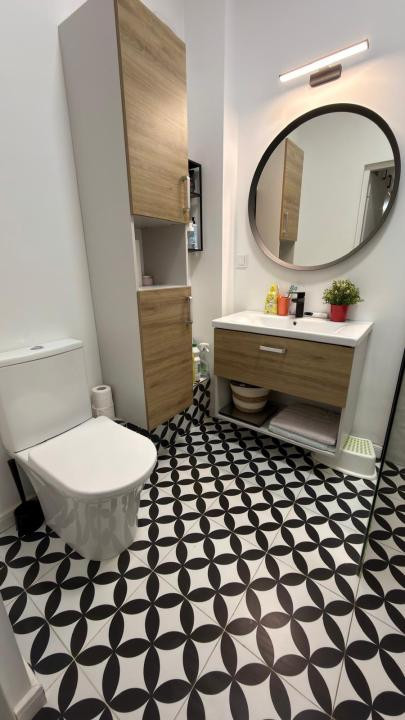 Apartament cu 3 camere,terasa,gradina si parcare,zona Parc Poligon