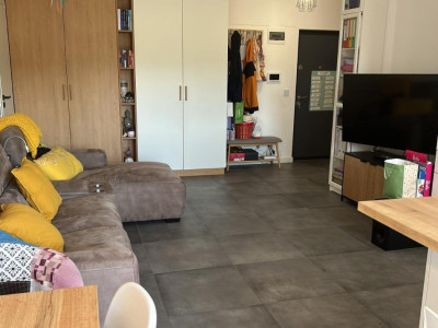 Apartament cu 3 camere,terasa,gradina si parcare,zona Parc Poligon