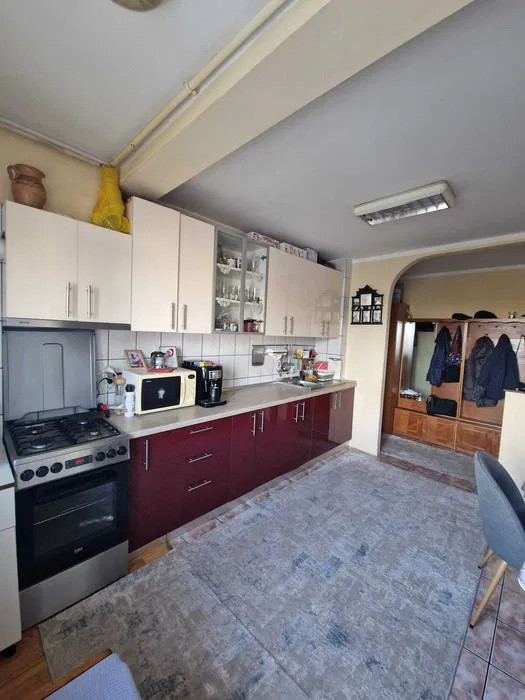 Apartament 2 camere, 47 mp, etaj intermediar,Intre Lacuri