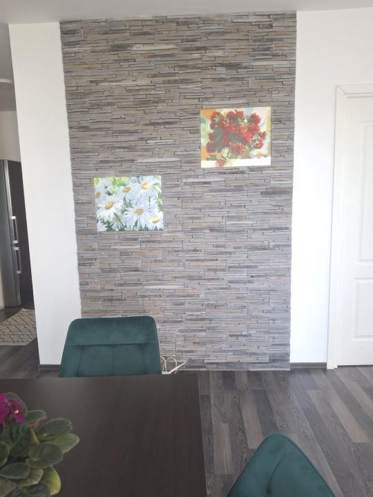 Apartament la cheie, etajul 1, zona clinicii Ametyst