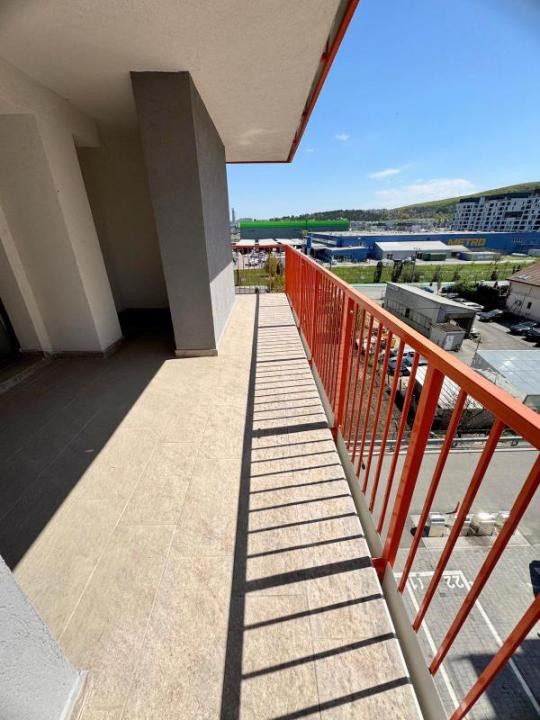 Apartament 3 camere decomandate, 71.40 mp, 2 terase, parcare, zona VIVO