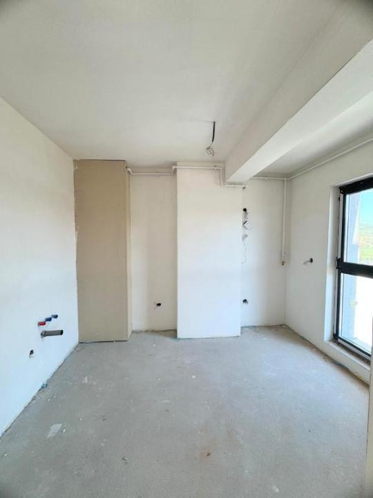 Apartament 3 camere decomandate, 71.40 mp, 2 terase, parcare, zona VIVO