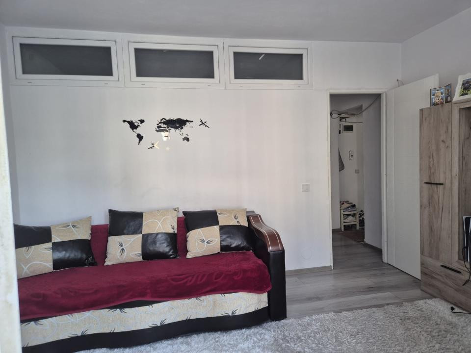 Apartament cu 2 camere,parcare inclusa, zona Florilor