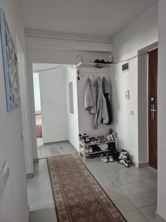 Apartament cu 2 camere,parcare inclusa, zona Florilor