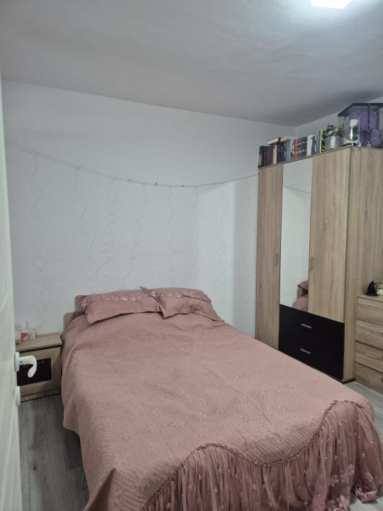 Apartament cu 2 camere,parcare inclusa, zona Florilor