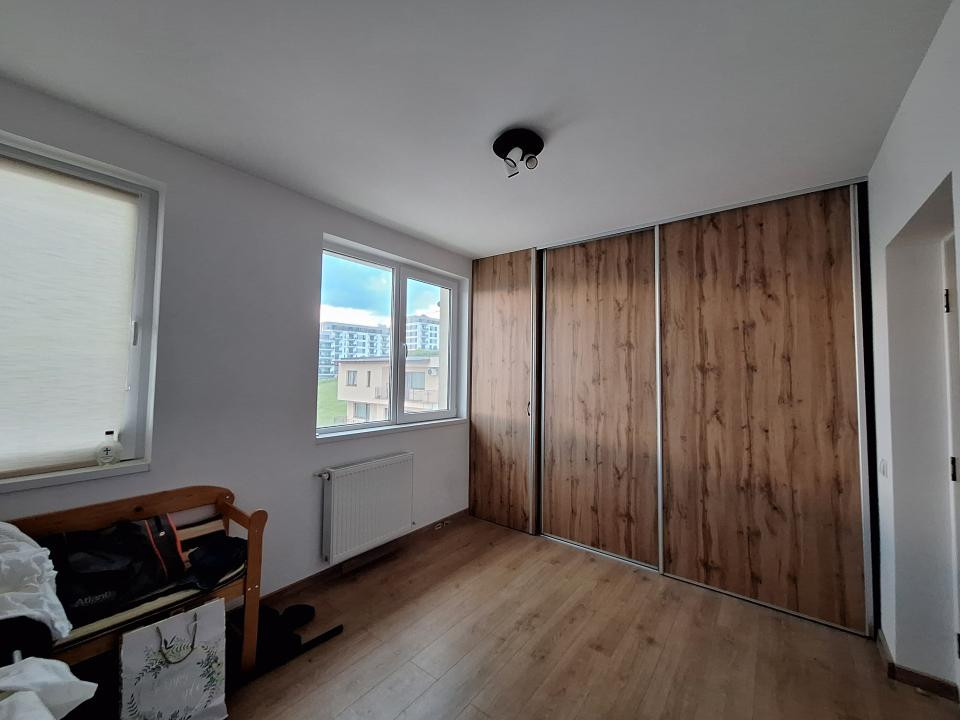 Apartament cu 3 camere, 59 mp, parcare, zona Teilor
