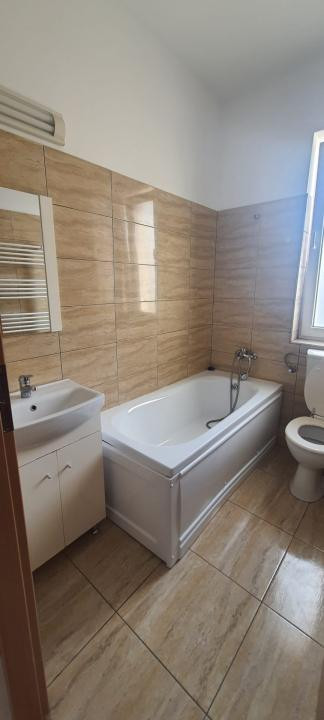 Apartament 2 camere decomandate, parcare, cartier Buna Ziua