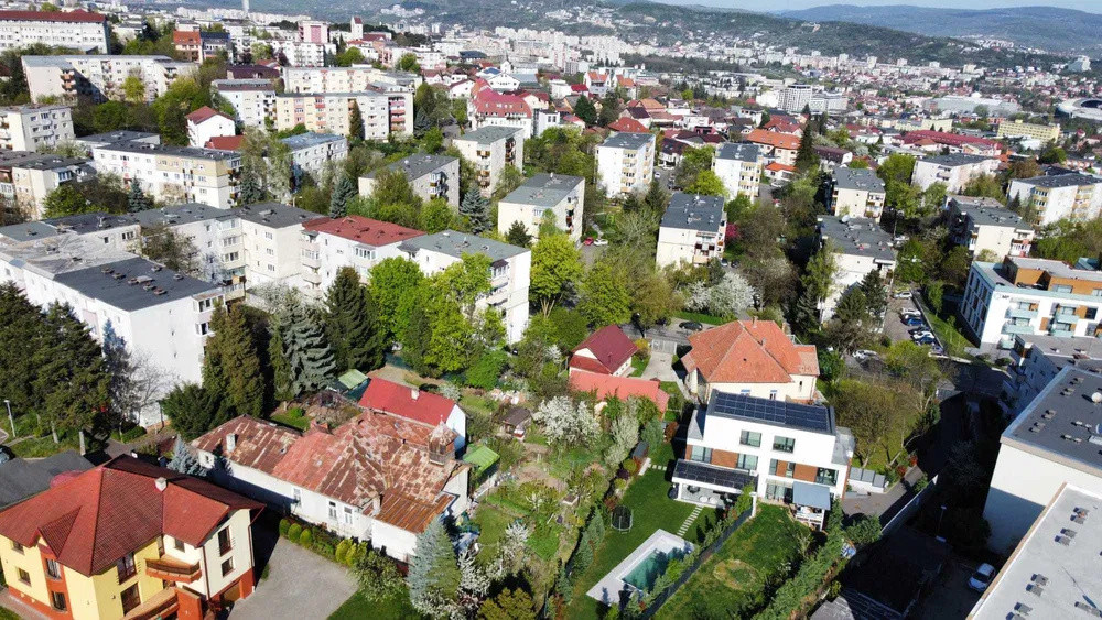 TEREN DE VANZARE - 1770 mp in cartierul Zorilor cu casa existenta demolabila