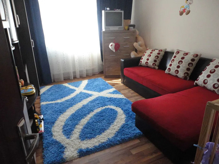 Apartament cu 3 camere, parcare, zona Eroilor