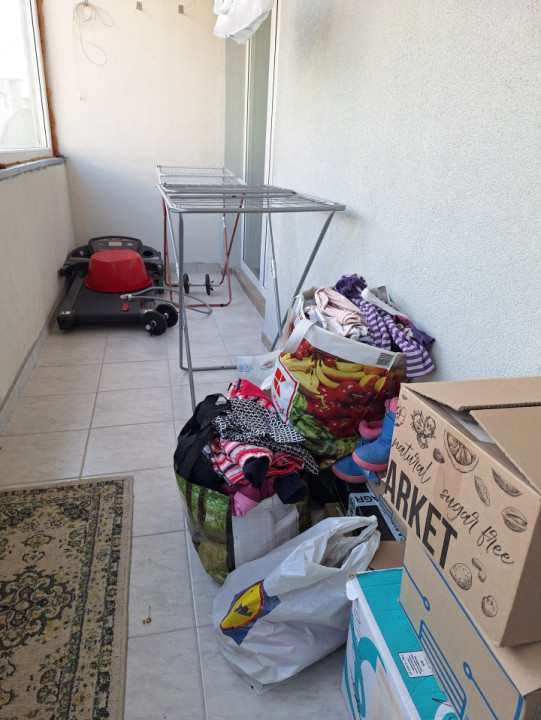 Apartament decomandat, 61 mp, 2 balcoane, zona Eroilor