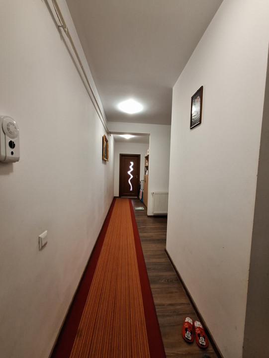 Apartament decomandat, 61 mp, 2 balcoane, zona Eroilor