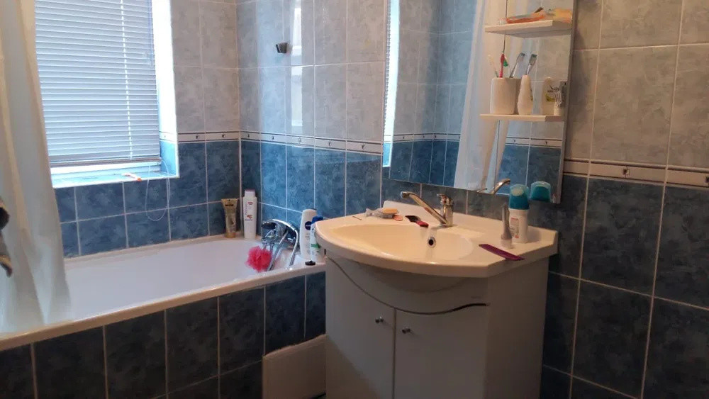 Apartament cu o camera decomandat, balcon, zona VIVO