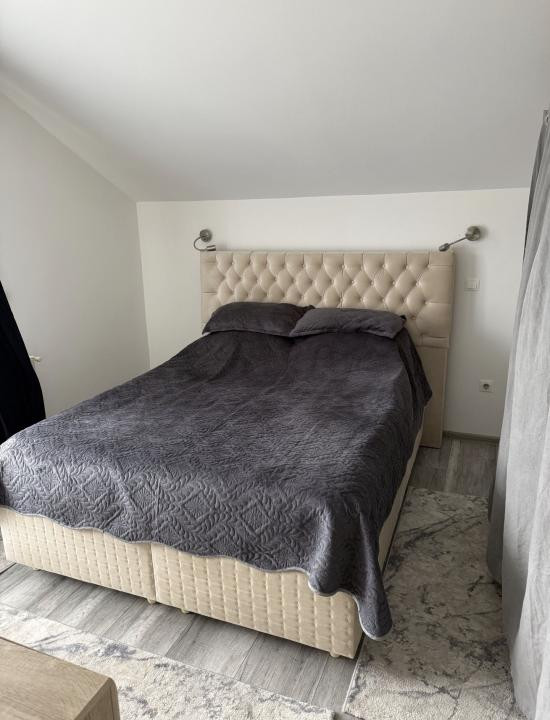 Apartament cu 3 camere , zona Kik , parcare 