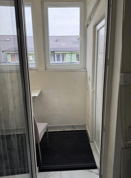 Apartament cu 3 camere , zona Kik , parcare 