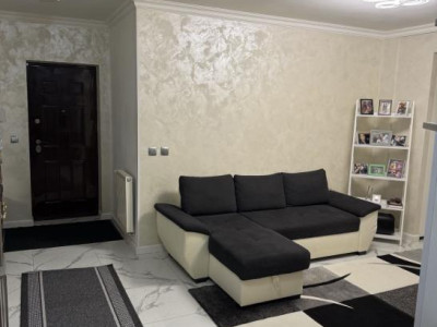 Apartament cu 3 camere , zona Kik , parcare 