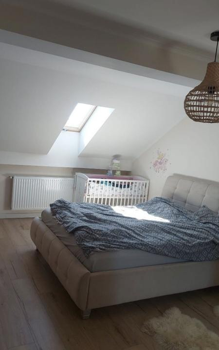 Apartament spațios cu 4 camere,parcare,100 mp utili,zona Stadionului