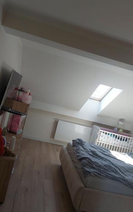 Apartament spațios cu 4 camere,parcare,100 mp utili,zona Stadionului