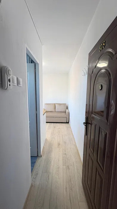 Garsoniera de vanzare ,12 mp utili , zona Gruia