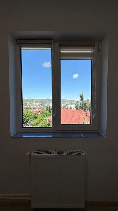 Garsoniera de vanzare ,12 mp utili , zona Gruia