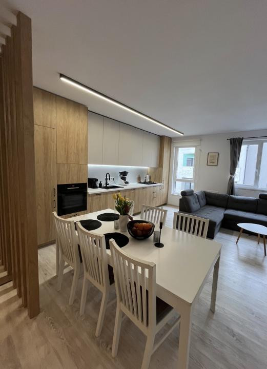 Apartament de 75 mp utili,3 camere,2 bai , zona Parcul Poligon 