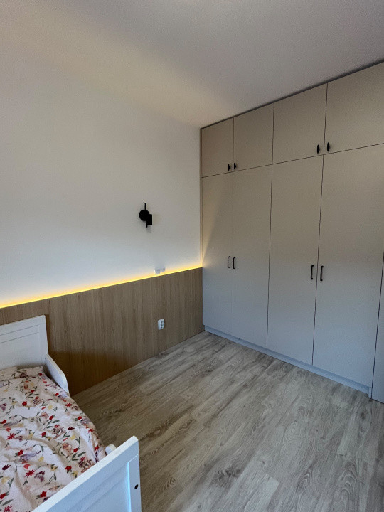 Apartament de 75 mp utili,3 camere,2 bai , zona Parcul Poligon 