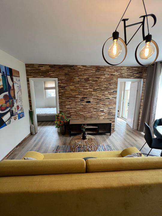Apartament cu 3 camere ,bloc nou cu lift , parcare 