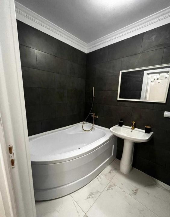 Apartament de 2 camere , 55  mp, Eroilor