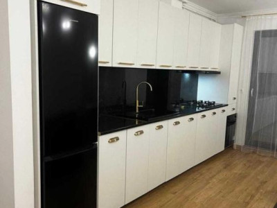 Apartament de 2 camere , 55  mp, Eroilor