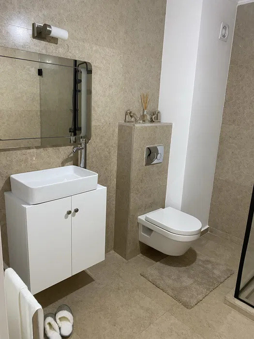 Apartament cu 3 camere, 66 mp, terasa de 26 mp, langa METRO