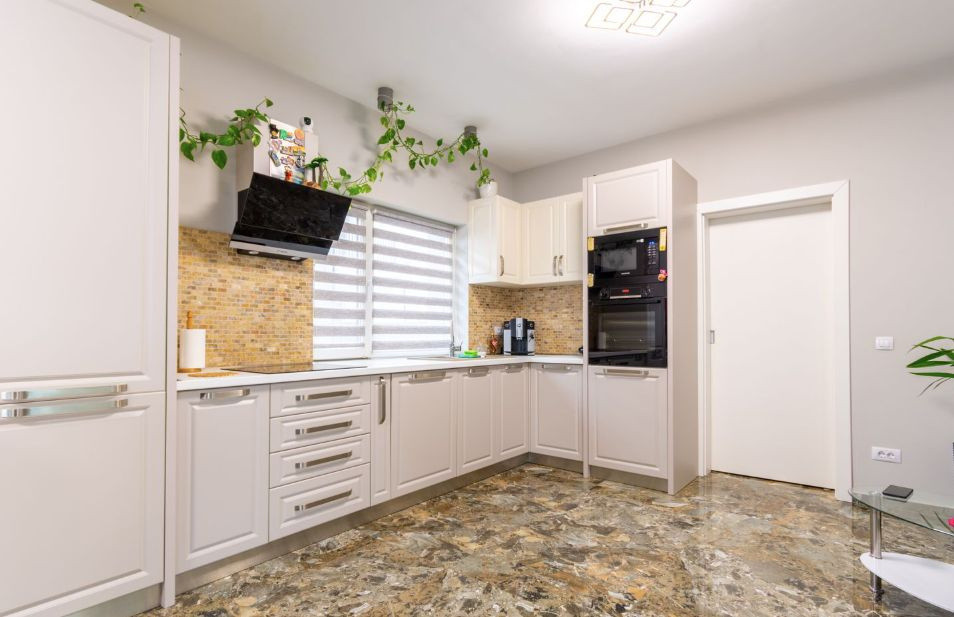 Duplex ultrafinisat mobilat - 119 mp - Iazului, Floresti!