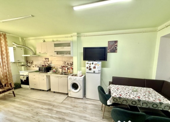 Apartament cu 2 camere,parcare,etaj intermediar,strada Iaon Rus