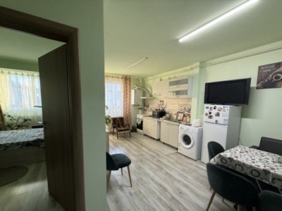 Apartament cu 2 camere,parcare,etaj intermediar,strada Iaon Rus