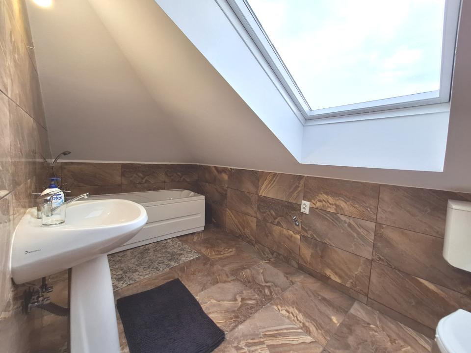 Apartament cu 4 camere, 61,43 mp, zona JISK 