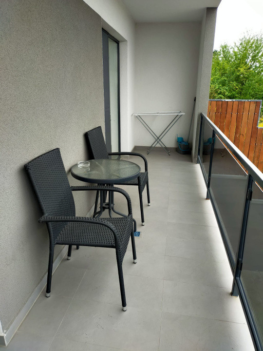 Cladire cu 7 apartamenete,parcari,zona semicentrala