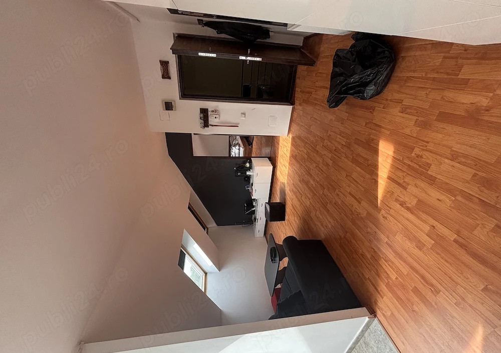 Apartament la mansardă, Florilor Florești!