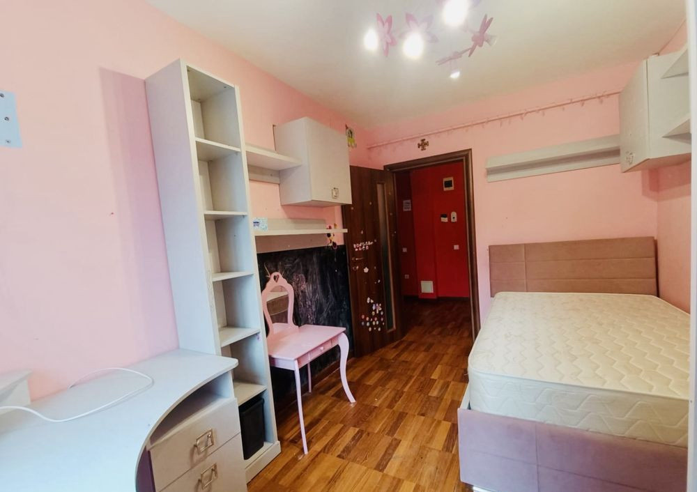 Apartament 3 camere Florilor, Floresti