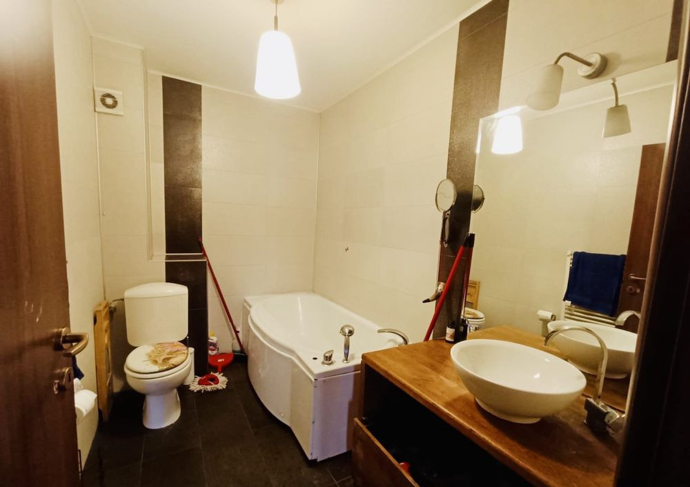 Apartament 3 camere Florilor, Floresti