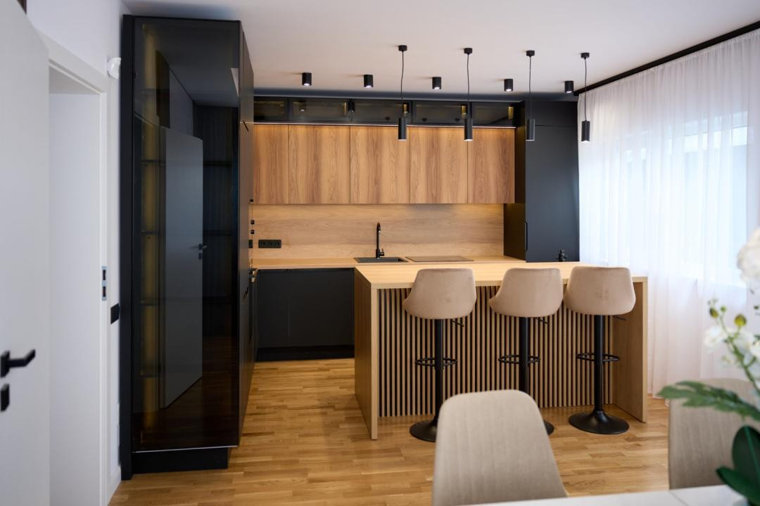 Casa tip duplex,Ultramodern,4 camere,130 mp,Jacuzzi,Zona Tineretului 