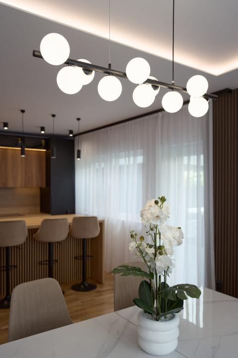 Casa tip duplex,Ultramodern,4 camere,130 mp,Jacuzzi,Zona Tineretului 