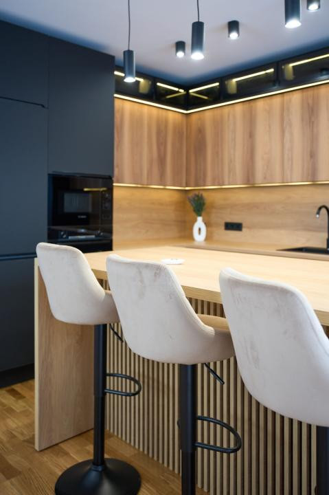 Casa tip duplex,Ultramodern,4 camere,130 mp,Jacuzzi,Zona Tineretului 