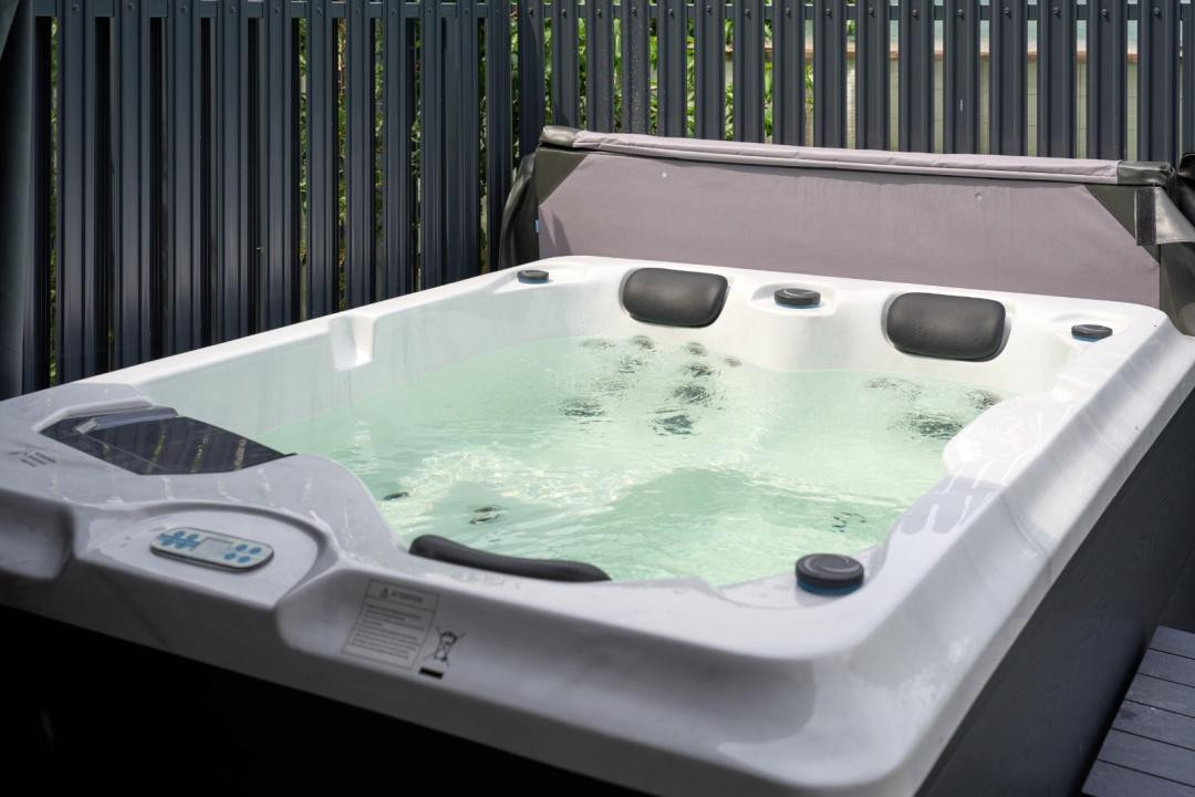 Casa tip duplex,Ultramodern,4 camere,130 mp,Jacuzzi,Zona Tineretului 