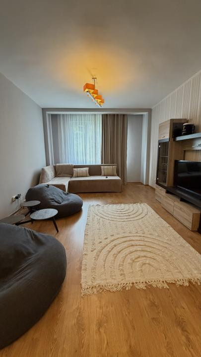 Apartament cu 2 camere,parcare,boxa de depozitare,zona Roata Faget